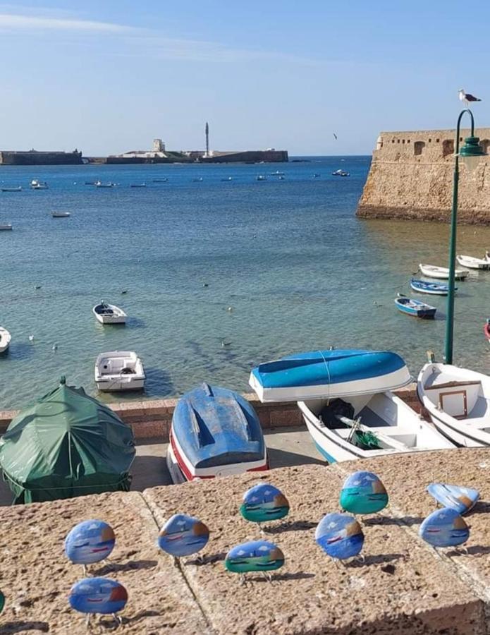 Apartamento Loft Puerto De Gades Cádiz Exteriör bild